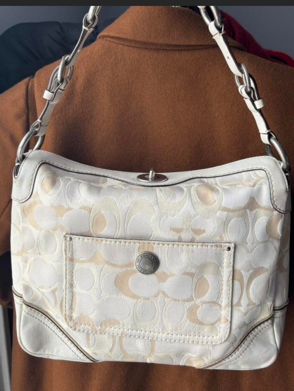 Coach Chelsea Optic Signature Ivory/Beige Shoulder Bag